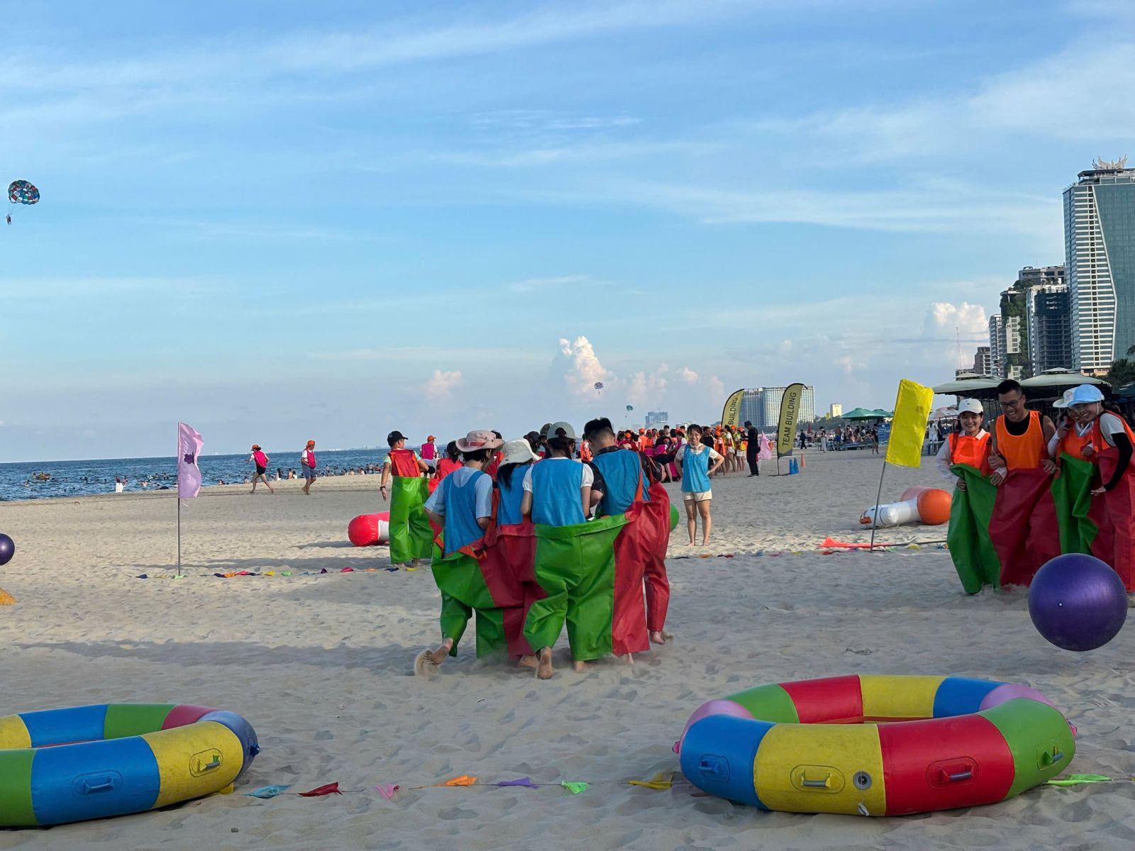 Team Building bãi biển Đà Nẵng