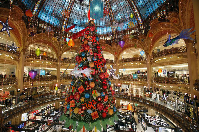 Cho thuê cây thông Noel trọn bộ tại Đà Nẵng